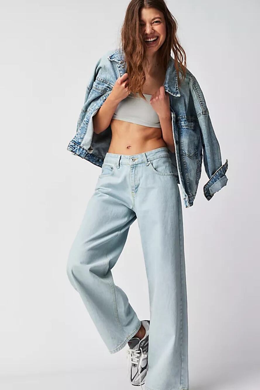 Ragged Priest Baggy Jeans Womens Size 28 Light Wash Denim 100% Cotton